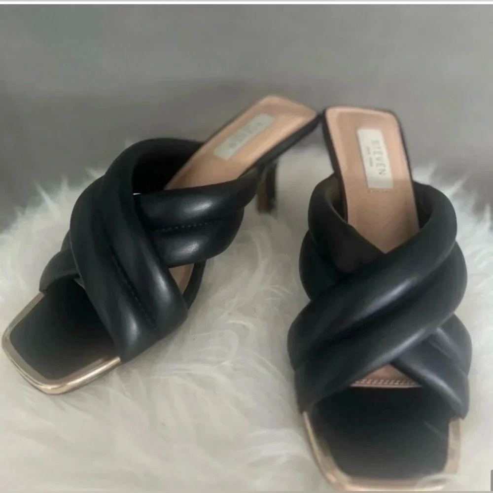 Steven New York Black Padded Knot Mule Heels Size 7 EUC Square Toe